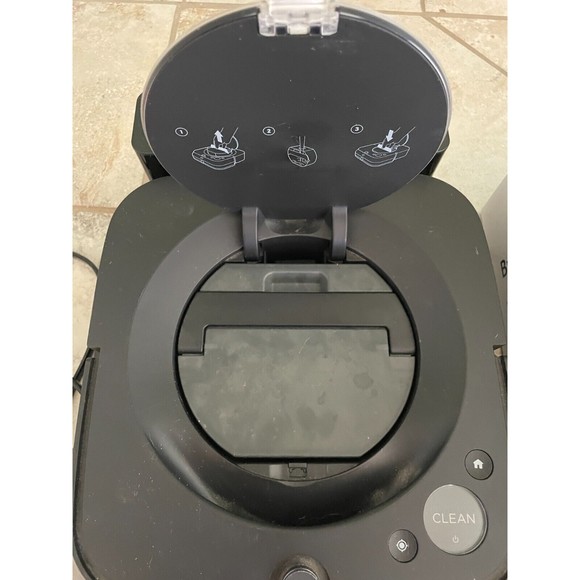 iRobot Braava Jet M6 (6112) Wi-Fi Connected Robot Mop Black - Picture 5 of 7